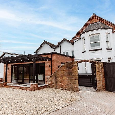 House With A Cinema And Games Room, Sleeps 17 ชรูว์สเบอรี ภายนอก รูปภาพ