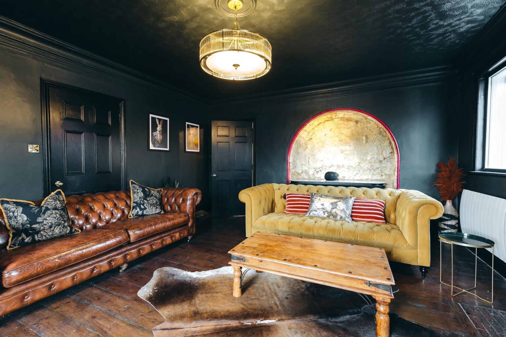 House With A Cinema And Games Room, Sleeps 17 ชรูว์สเบอรี ภายนอก รูปภาพ